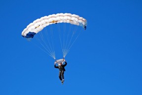 道格拉斯200米蛙泳赛场成焦点，道格拉斯拳击纪录