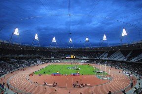 自由泳中距离波兰节奏把握到位，自由泳波谷形成原理