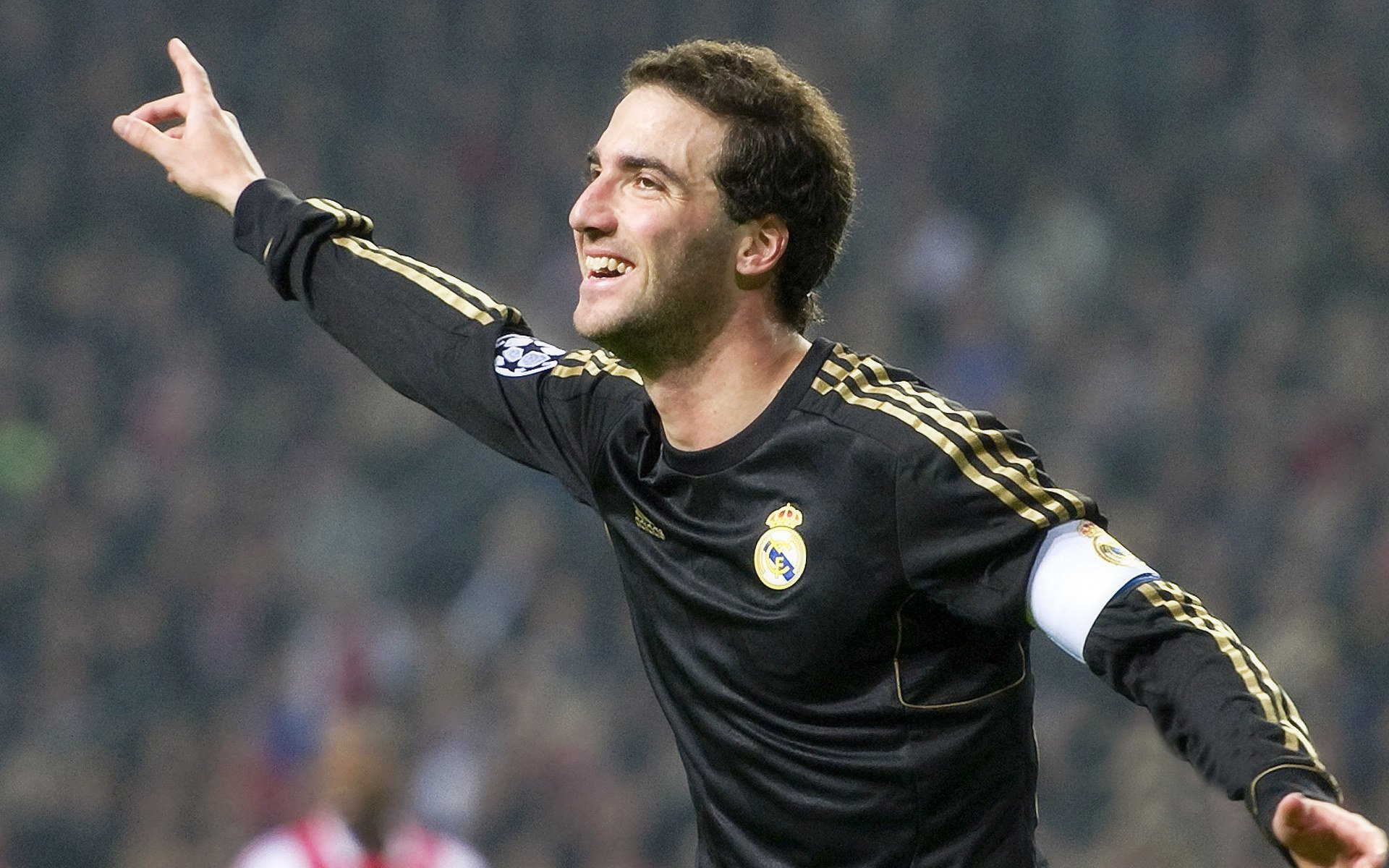 巴萨青年军全面爆发，主帅笑言“这是未来”